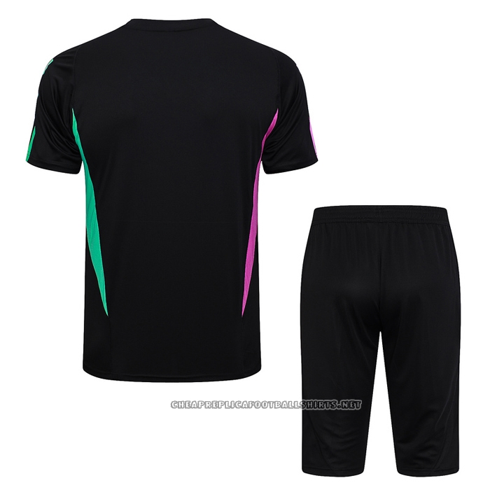 Tracksuit
 Bayern Munich 2023-2024 Short Sleeve
 Black
 - Shorts
